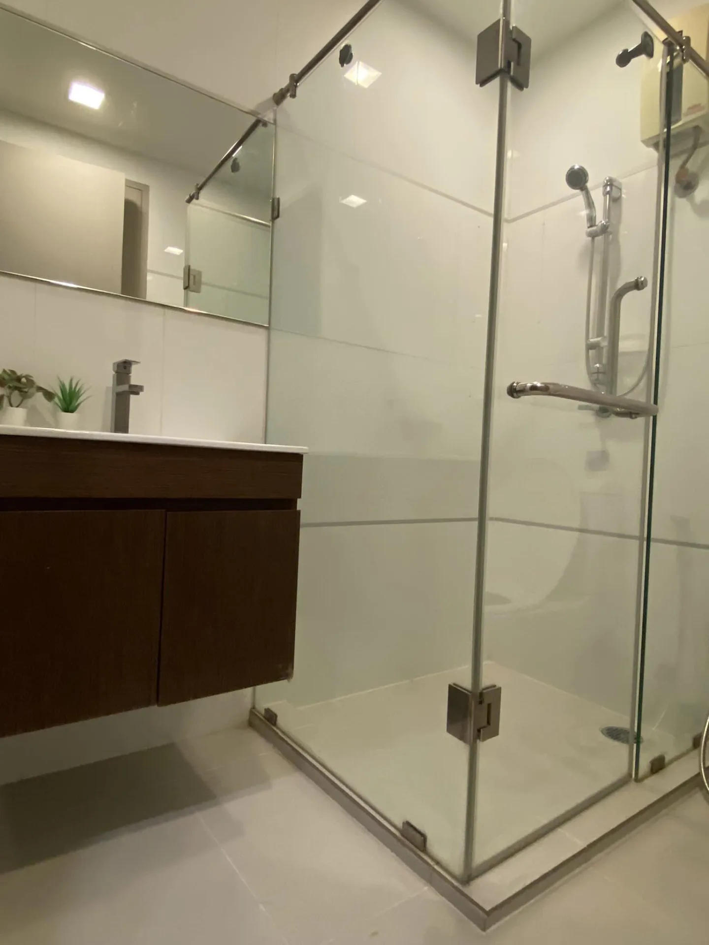 Property photos for Thru Thonglor