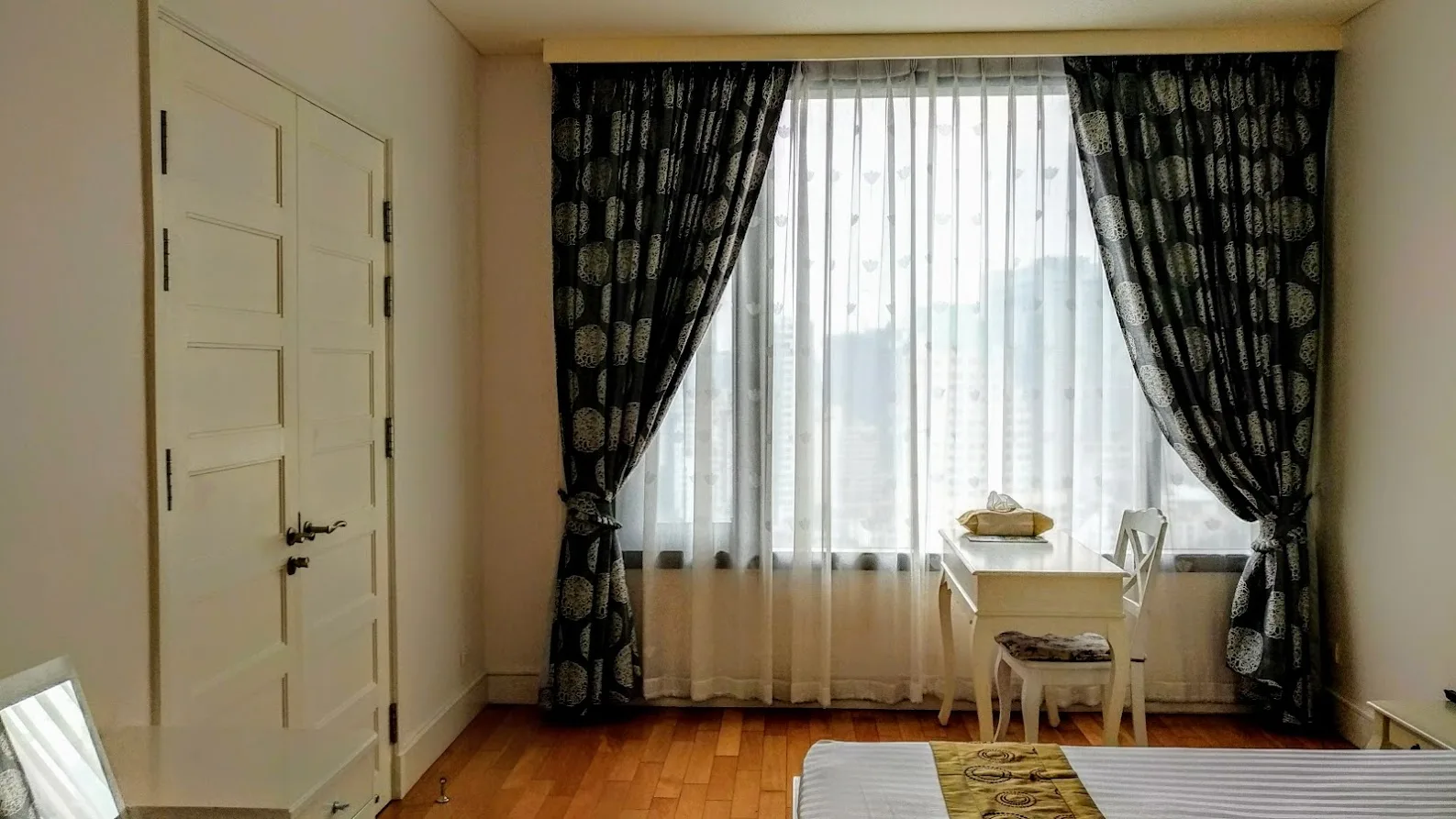 Property photos for Aguston Sukhumvit 22