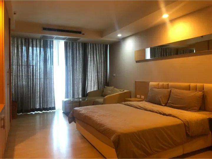 Property photos for The Rajdamri