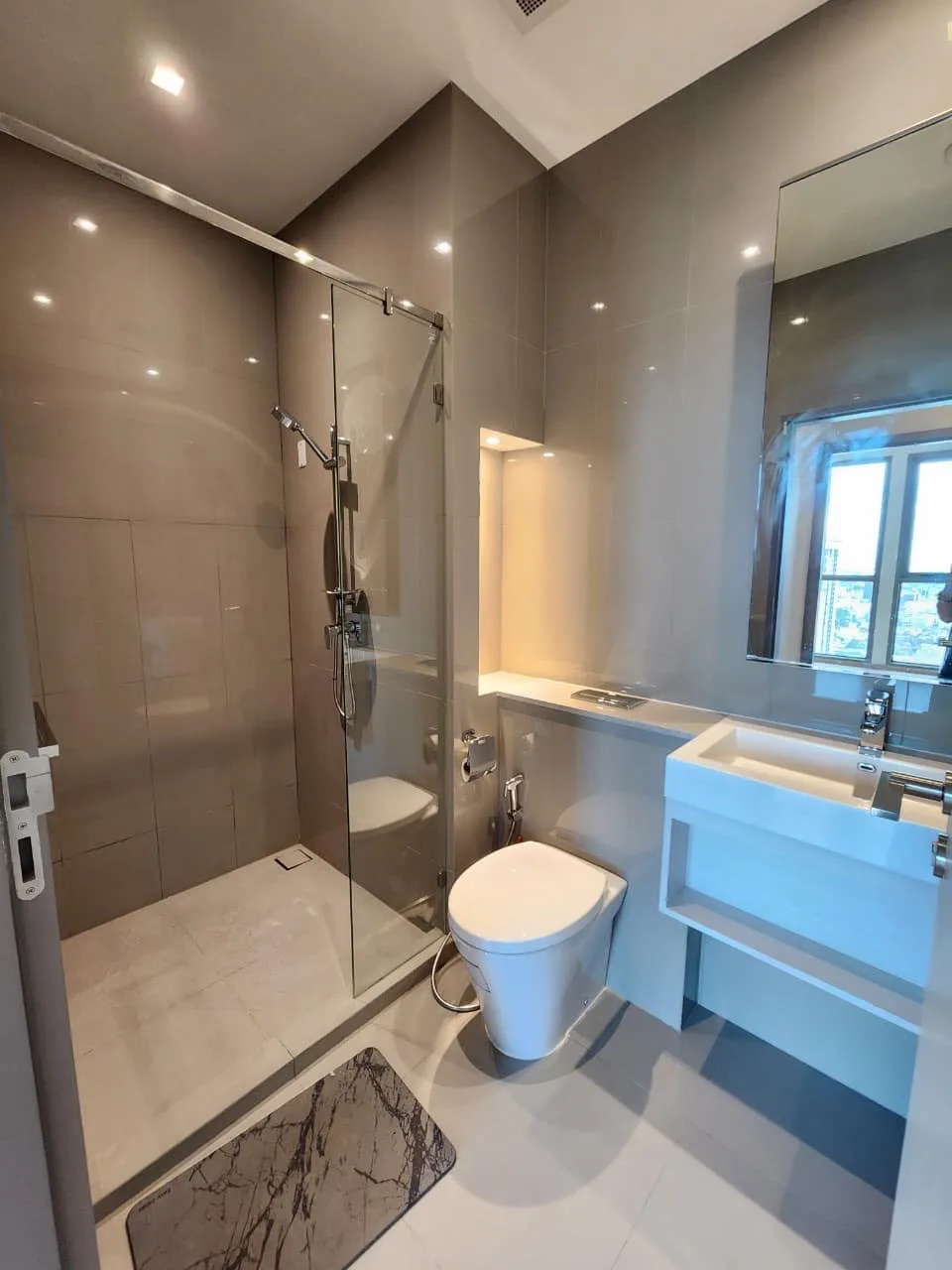 Property photos for Whizdom Station Ratchada - Thapra