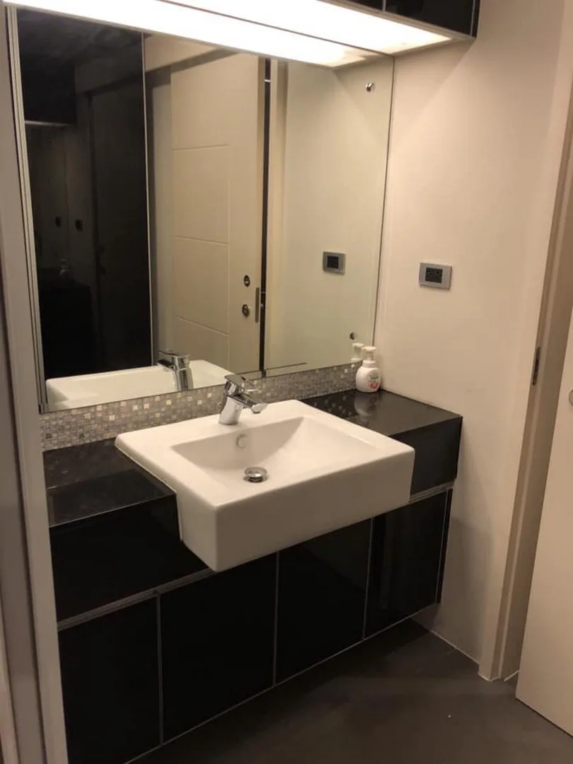 Property photos for The Crest Sukhumvit 34