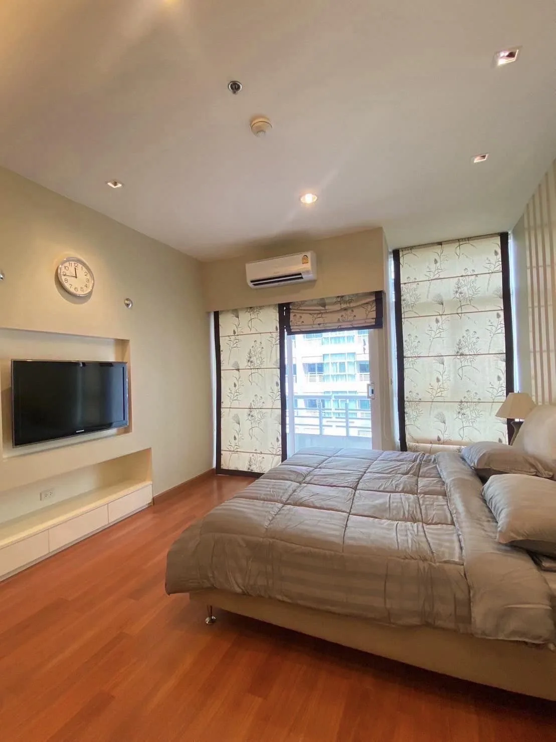 Property photos for The Four Wings Residence Srinakarin