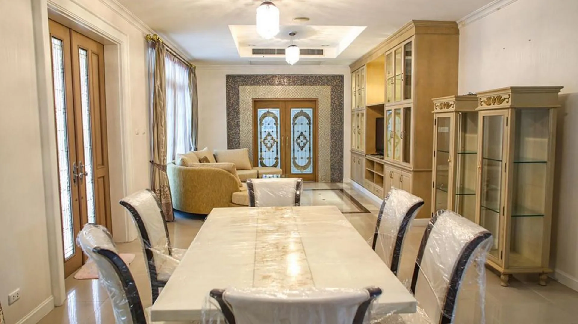 Property photos for Moobaan Narasiri Pattanakarn-srinakarindra
