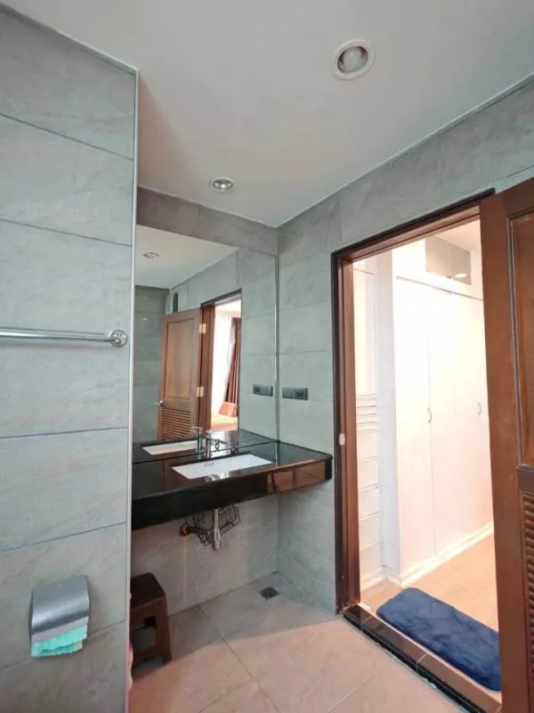 Property photos for Baan Pathumwan