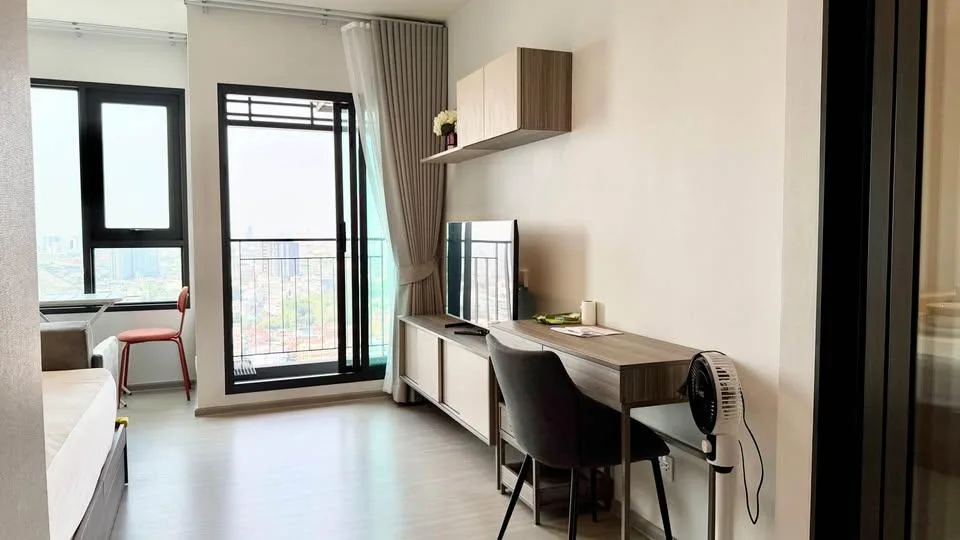 Property photos for Life Sathorn Sierra
