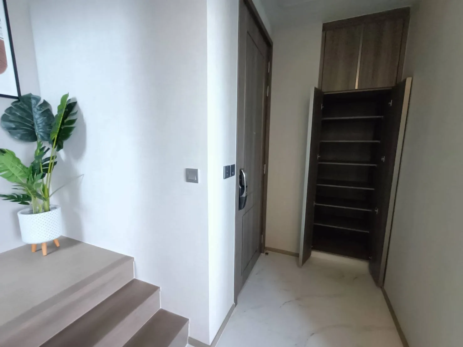 Property photos for Celes Asoke
