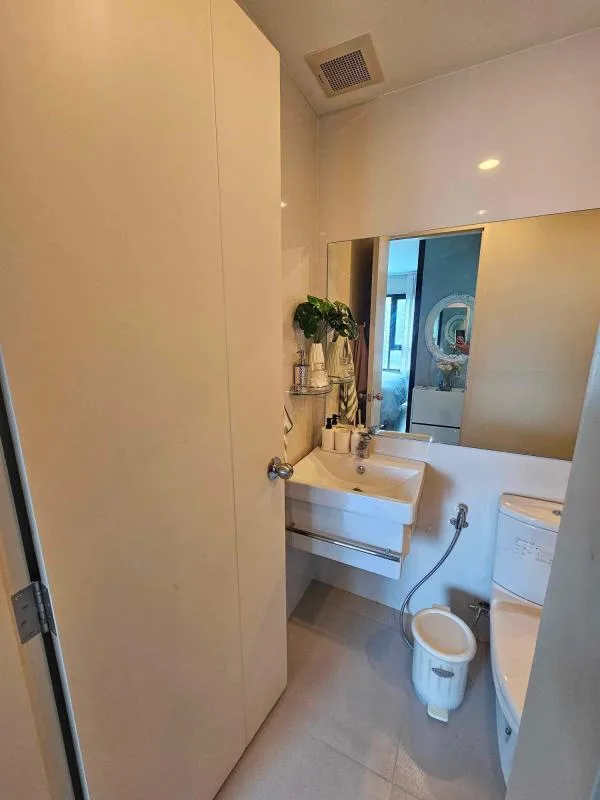 Property photos for Life Asoke