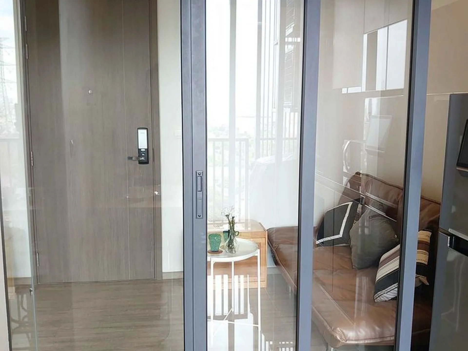 Property photos for The Line Wongsawang