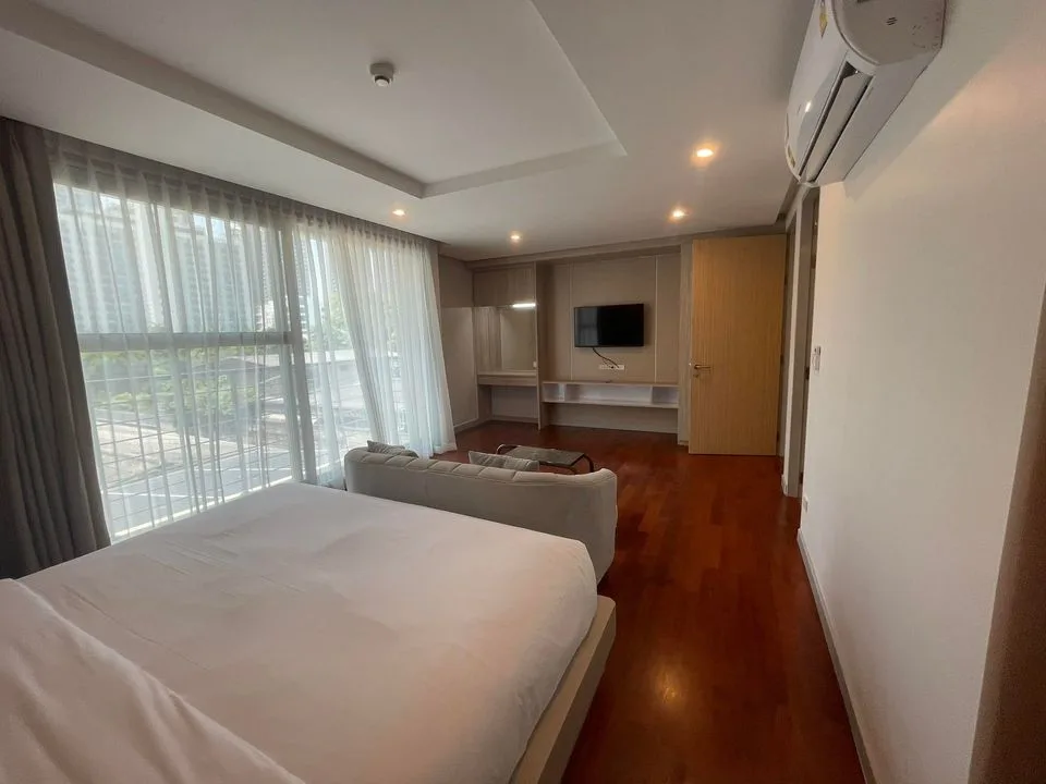 Property photos for L3 Avenue
