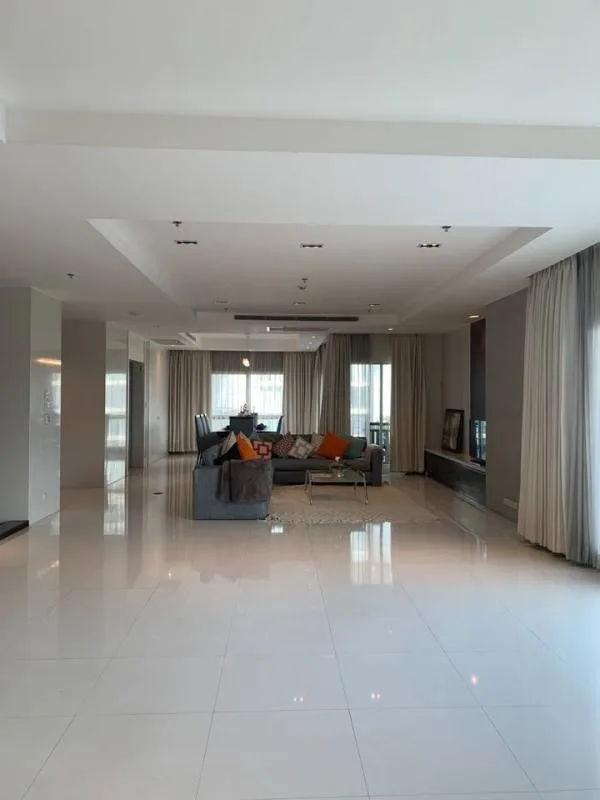Property photos for Royal Residence Park
