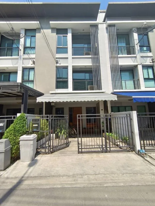 Property photos for Baan Klang Muang Rama 9-ramkhamhaeng