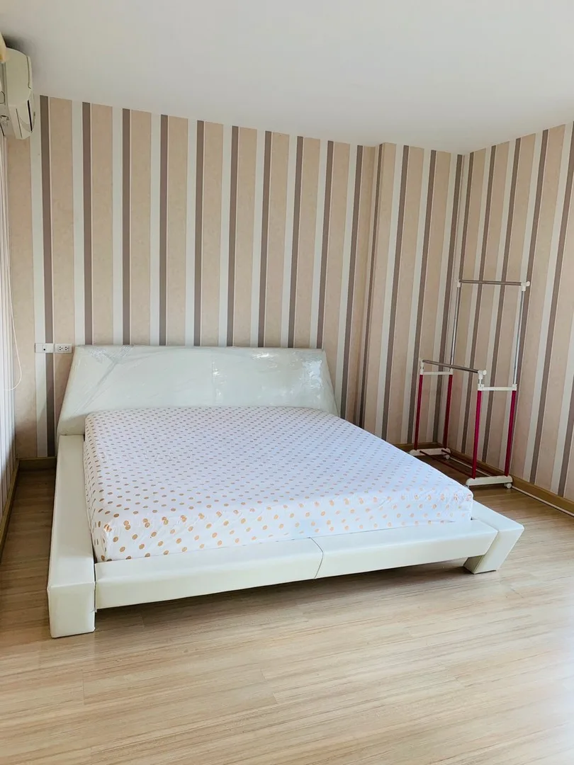 Property photos for Life @ Sathorn 10