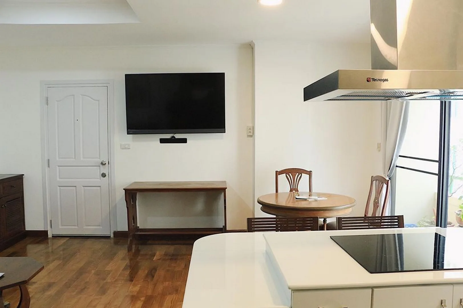 Property photos for Saladaeng Executive