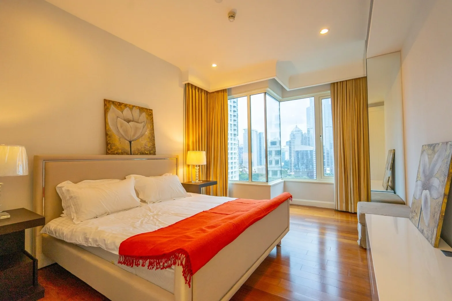 Property photos for Q Langsuan