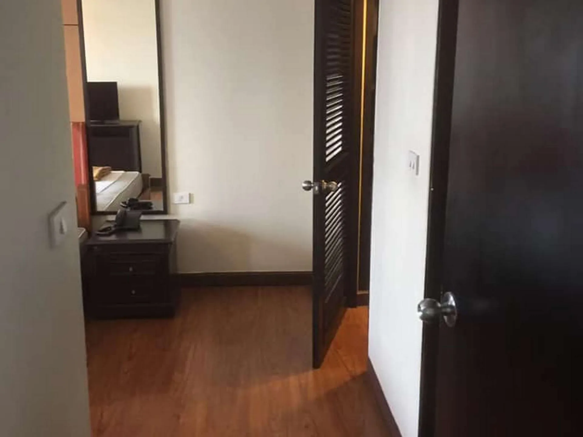 Property photos for Omni Tower Sukhumvit Nana
