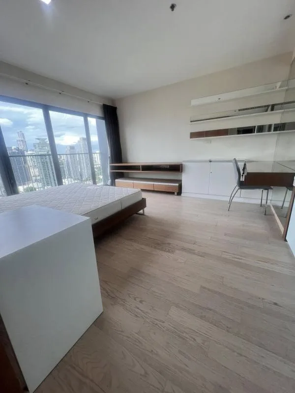 Property photos for Noble Remix