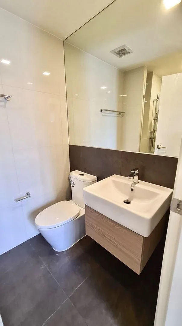 Property photos for Chambers On - nut Station
