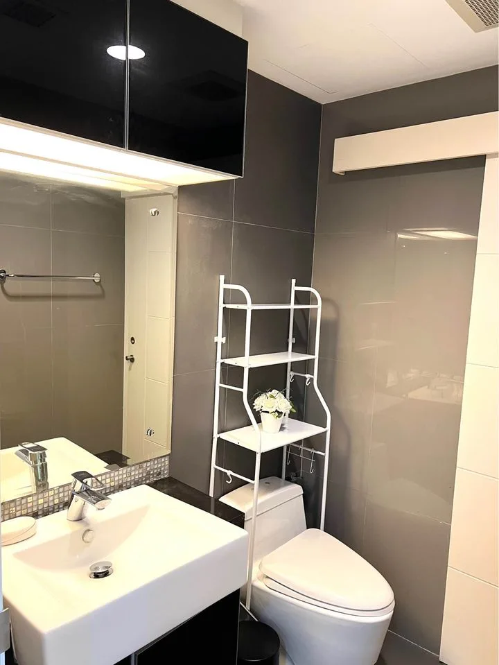 Property photos for The Crest Sukhumvit 34