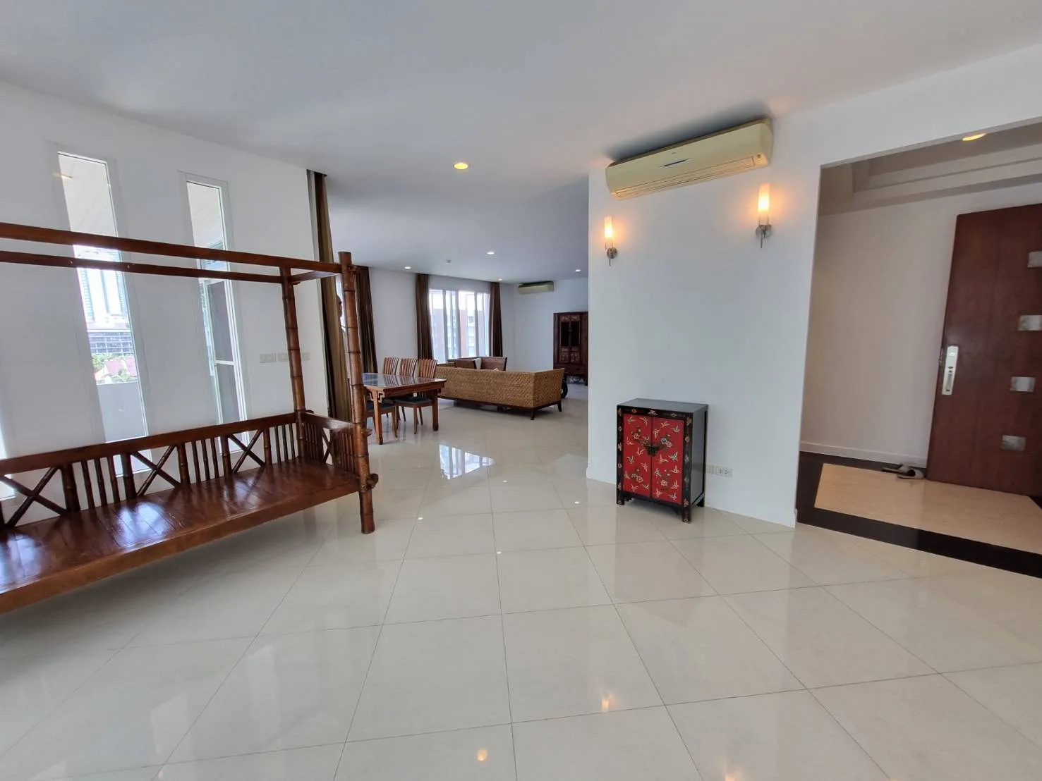 Property photos for The Verandah - Sukhumvit Soi 23