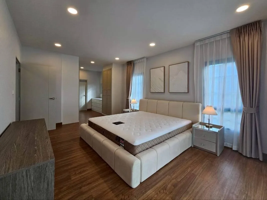 Property photos for Centro Bangna - Km.7