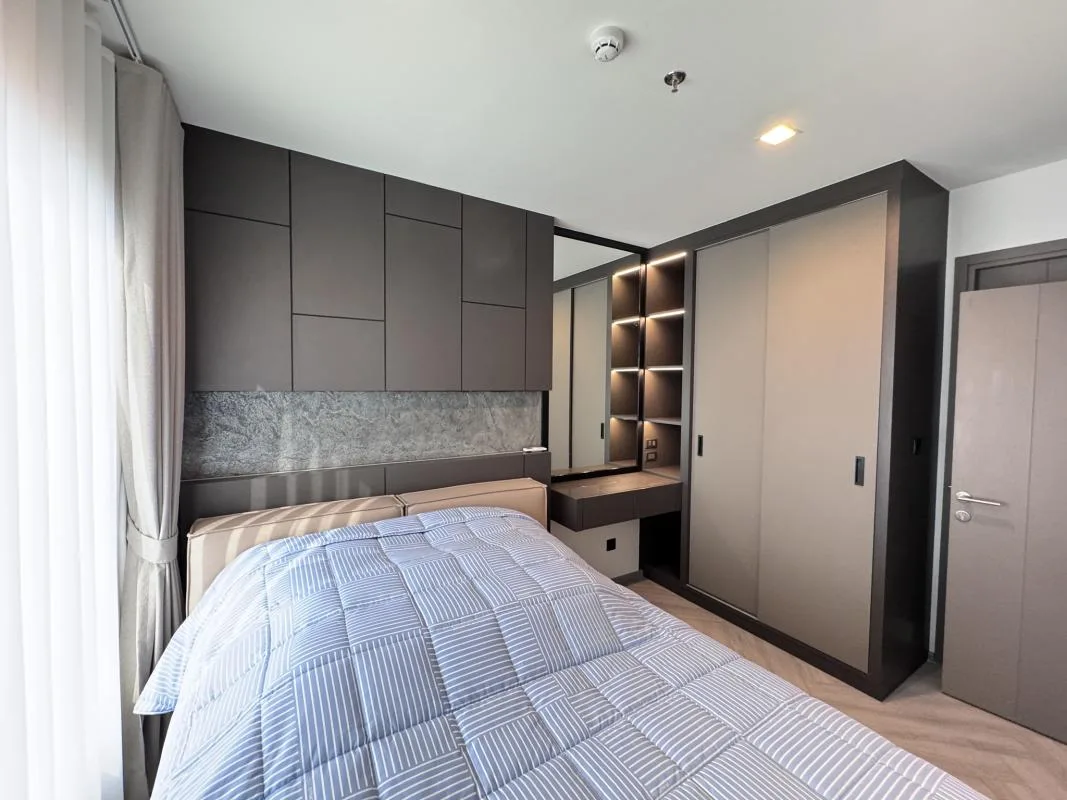 Property photos for Life Asoke Hype