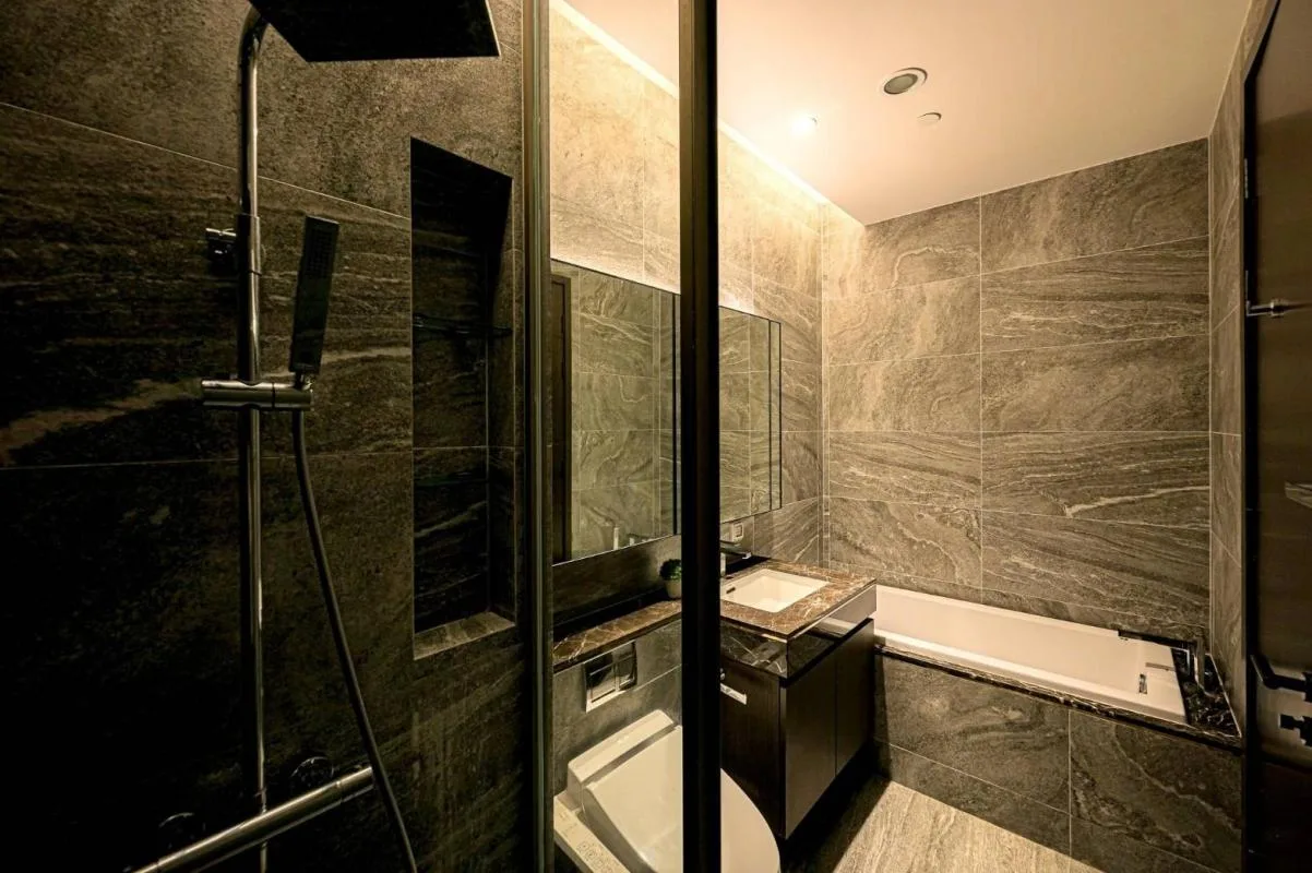 Property photos for The Esse Sukhumvit 36