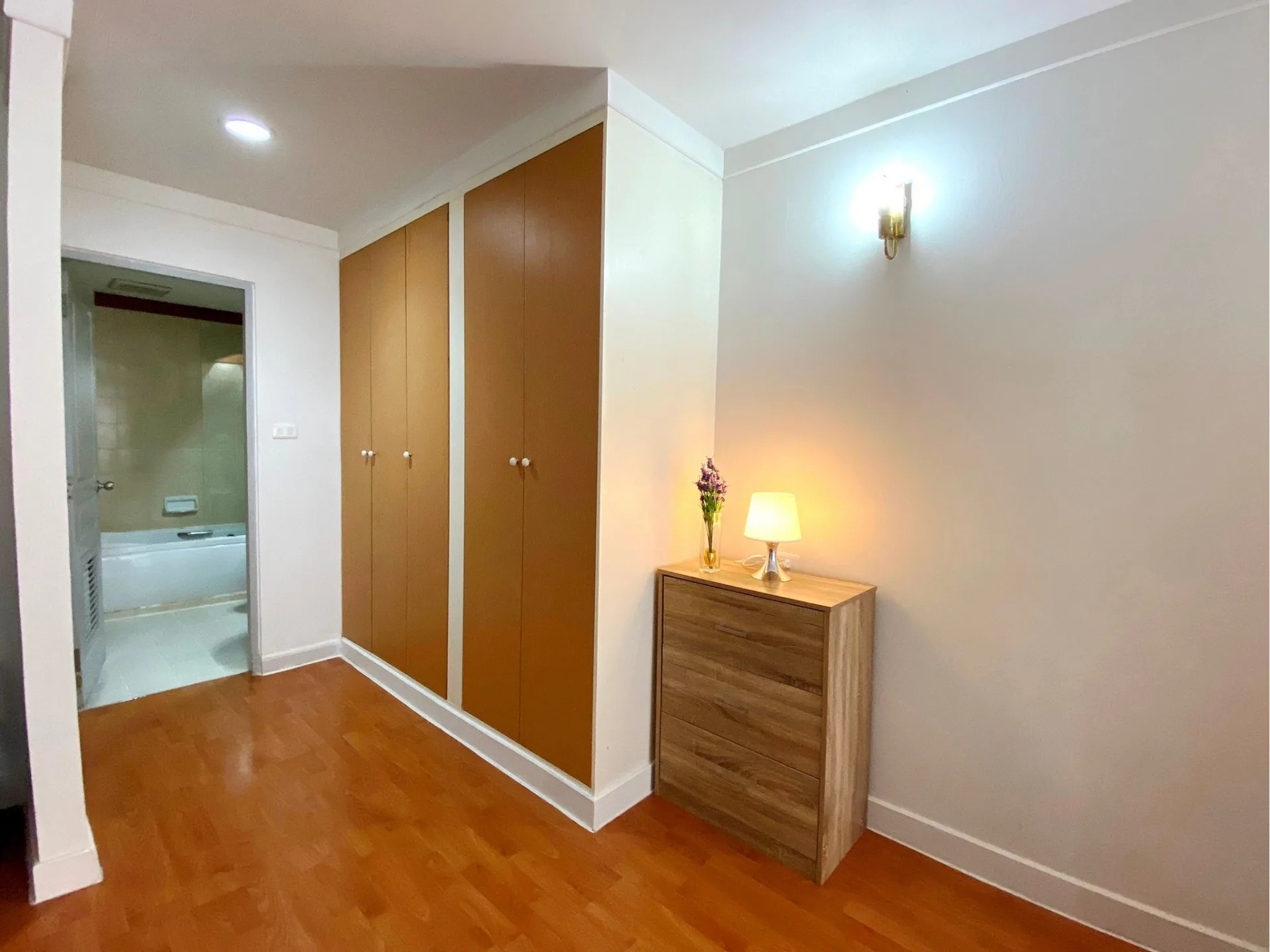Property photos for The Waterford Diamond