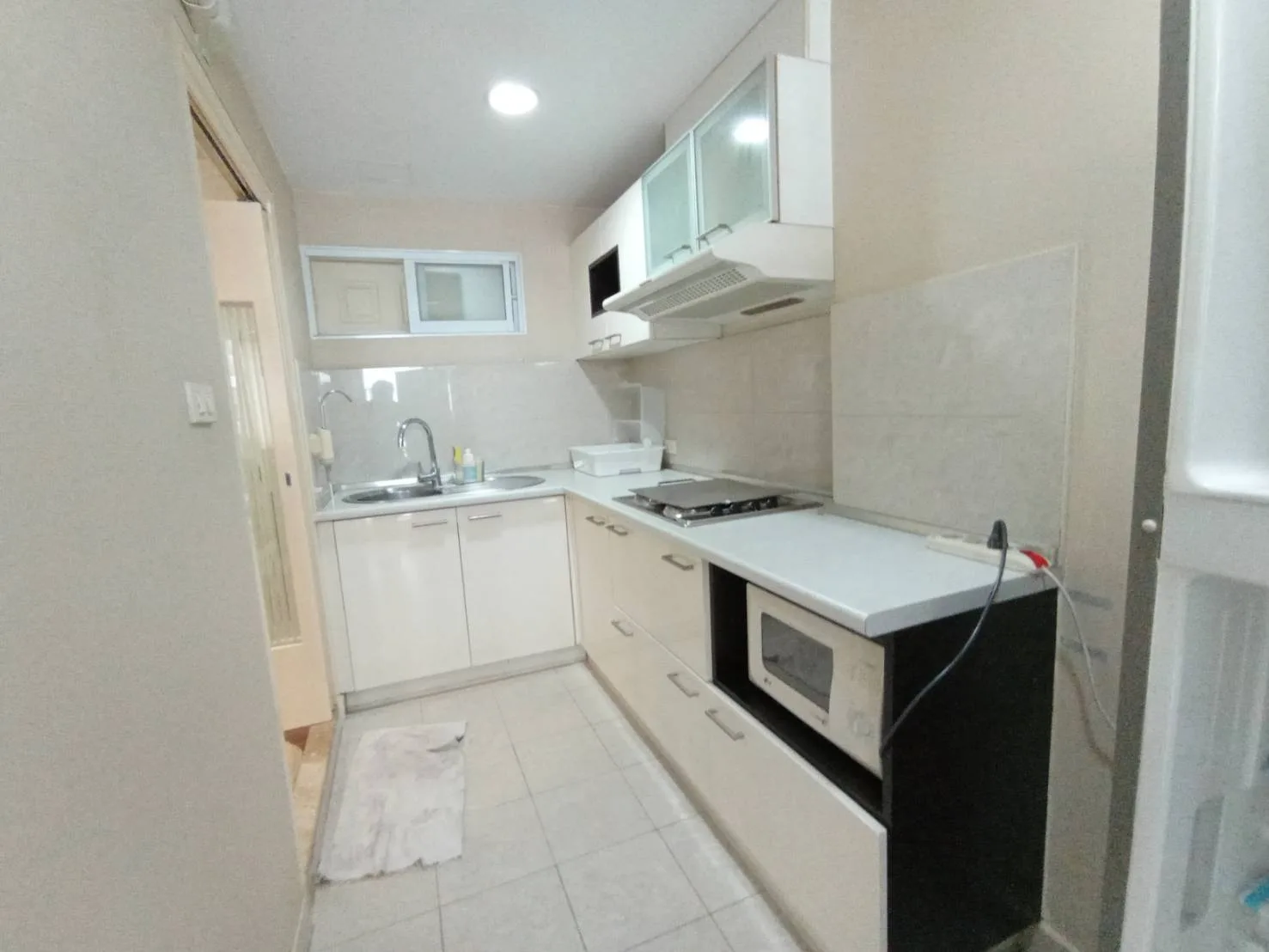 Property photos for Lumpini Suite Sukhumvit 41