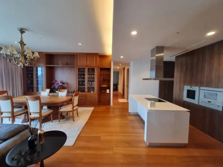 Property photos for 185 Rajadamri