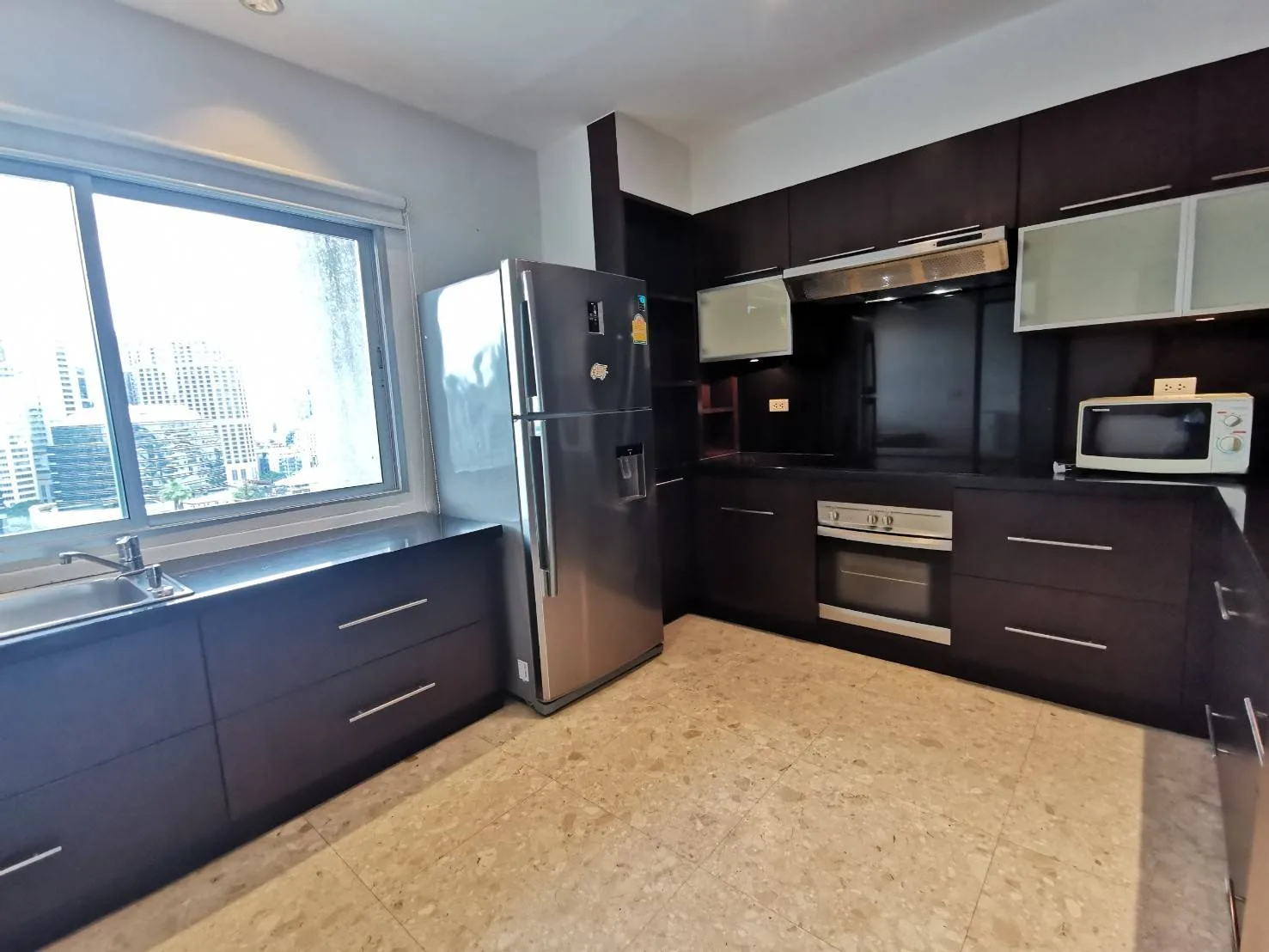 Property photos for Royal Residence Park