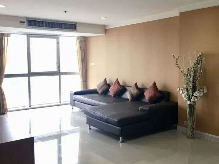 Property photos for The Waterford Diamond