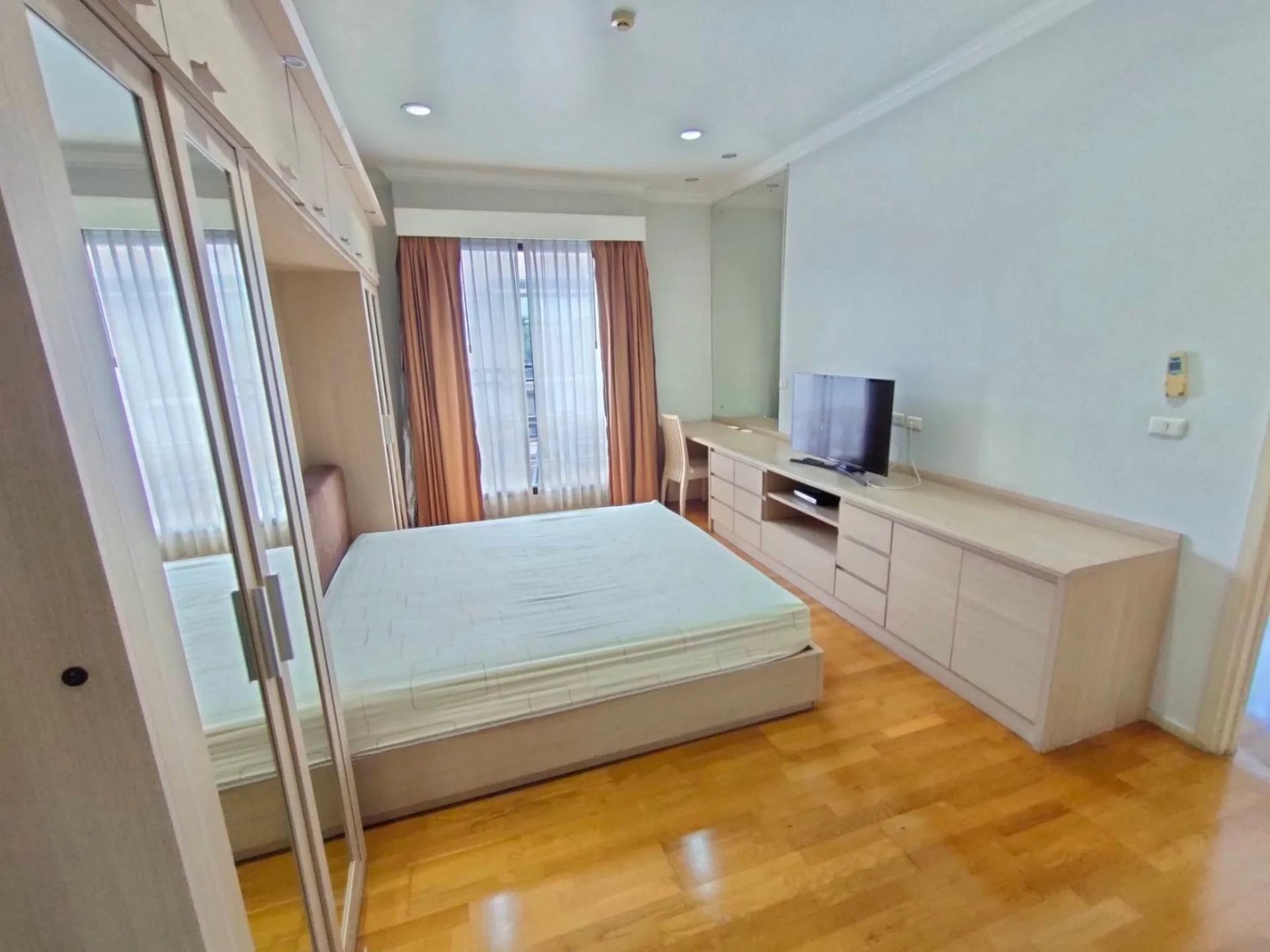 Property photos for Amanta Ratchada