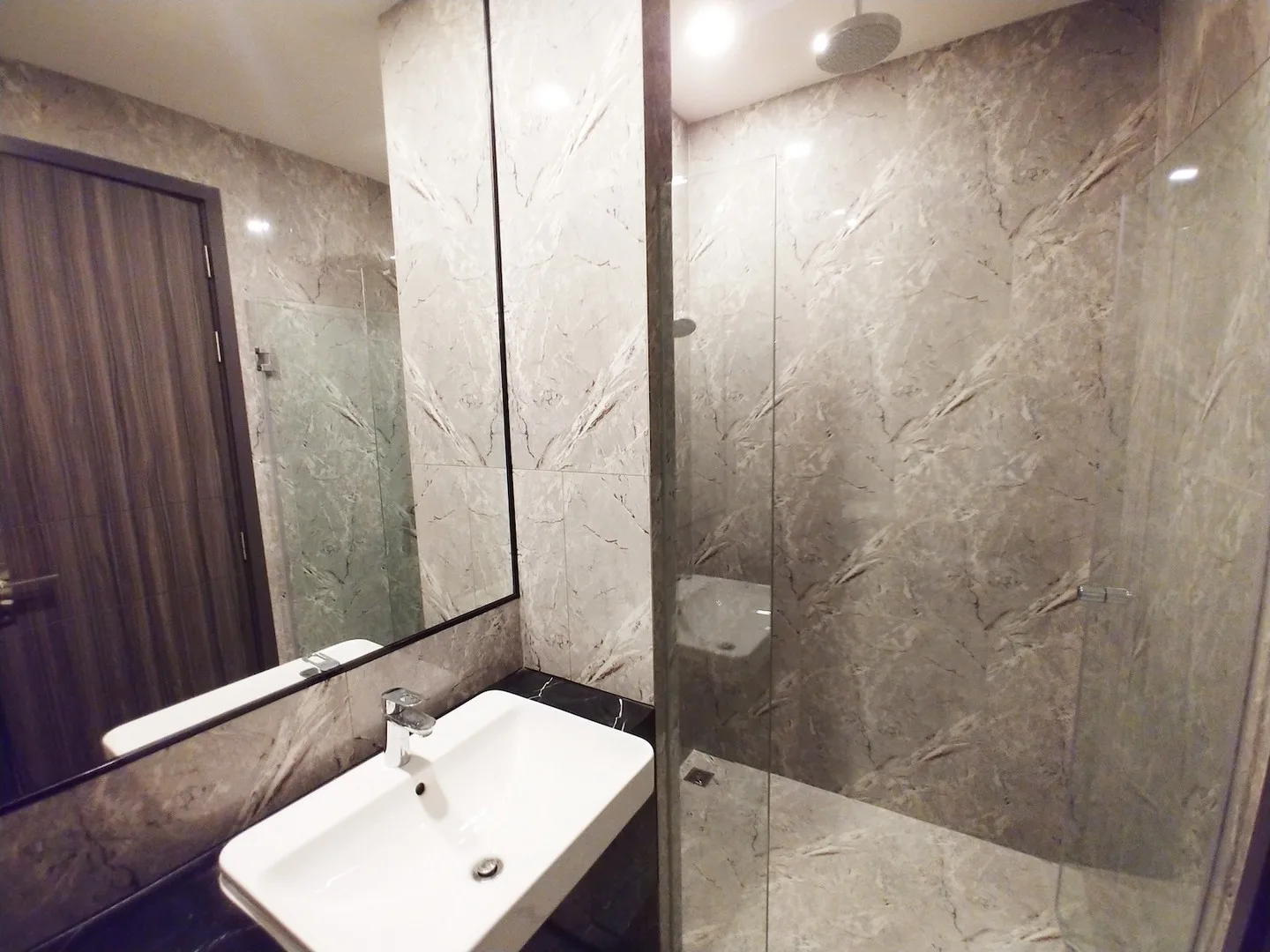 Property photos for Ashton Asoke