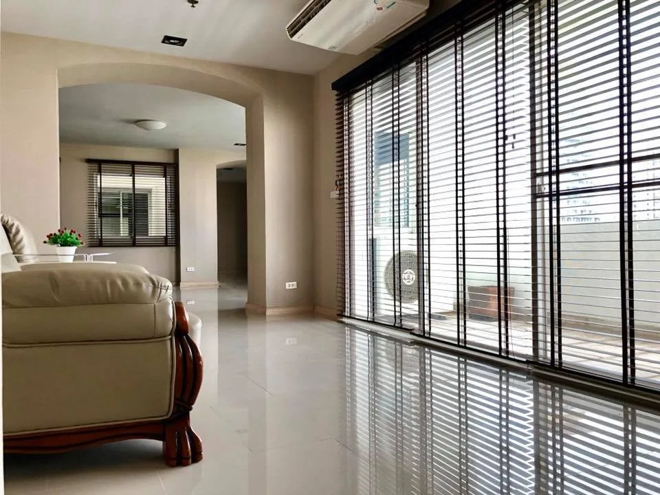 Property photos for 33 Tower