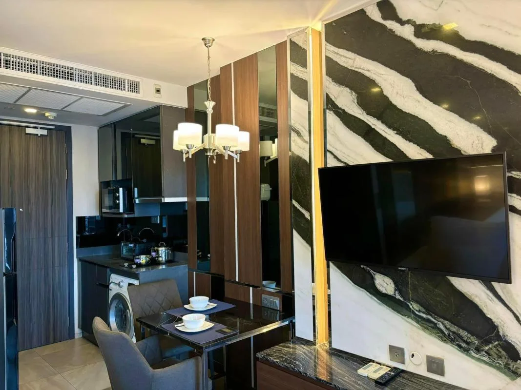 Property photos for Ashton Asoke