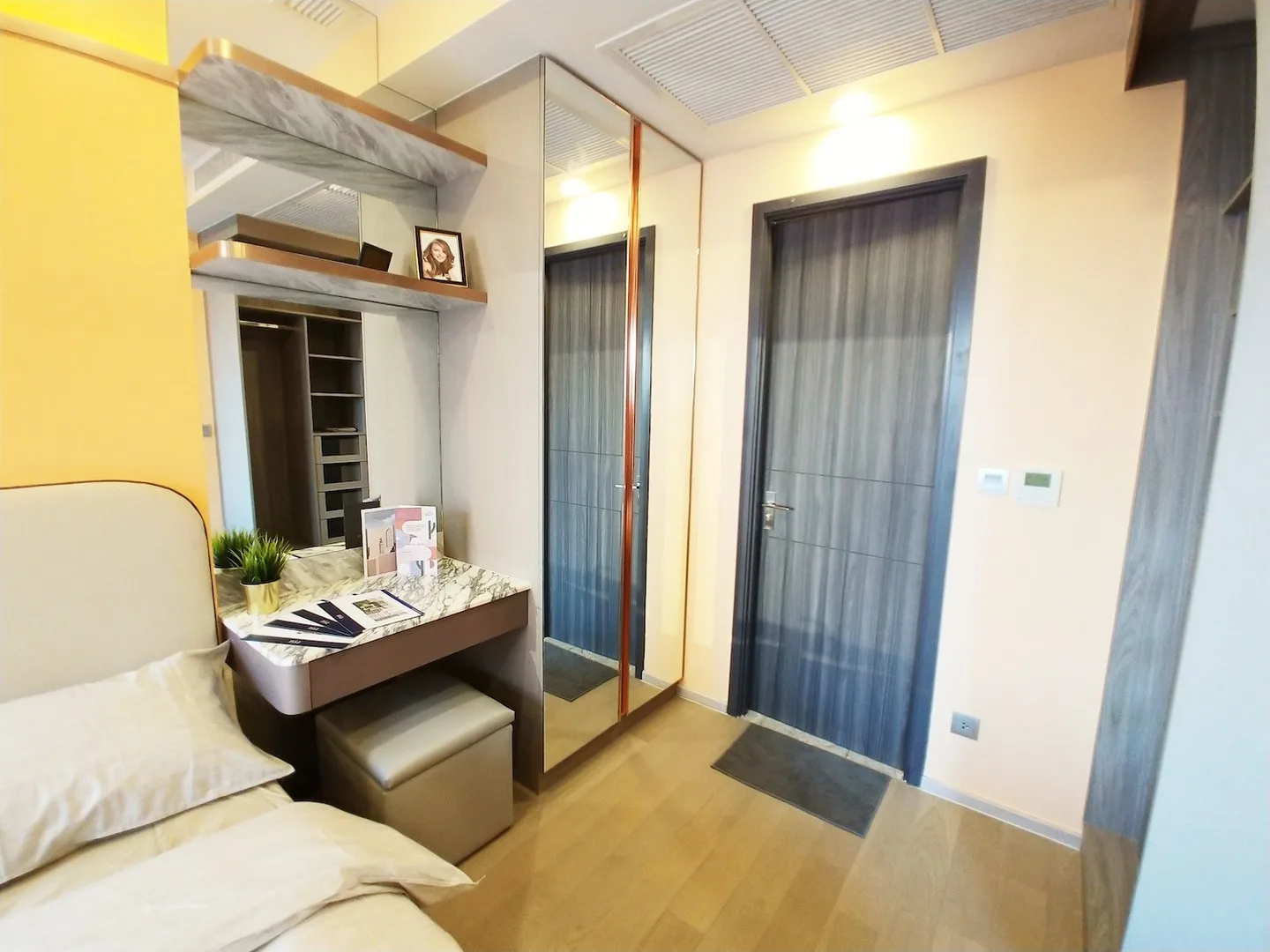 Property photos for Ashton Asoke