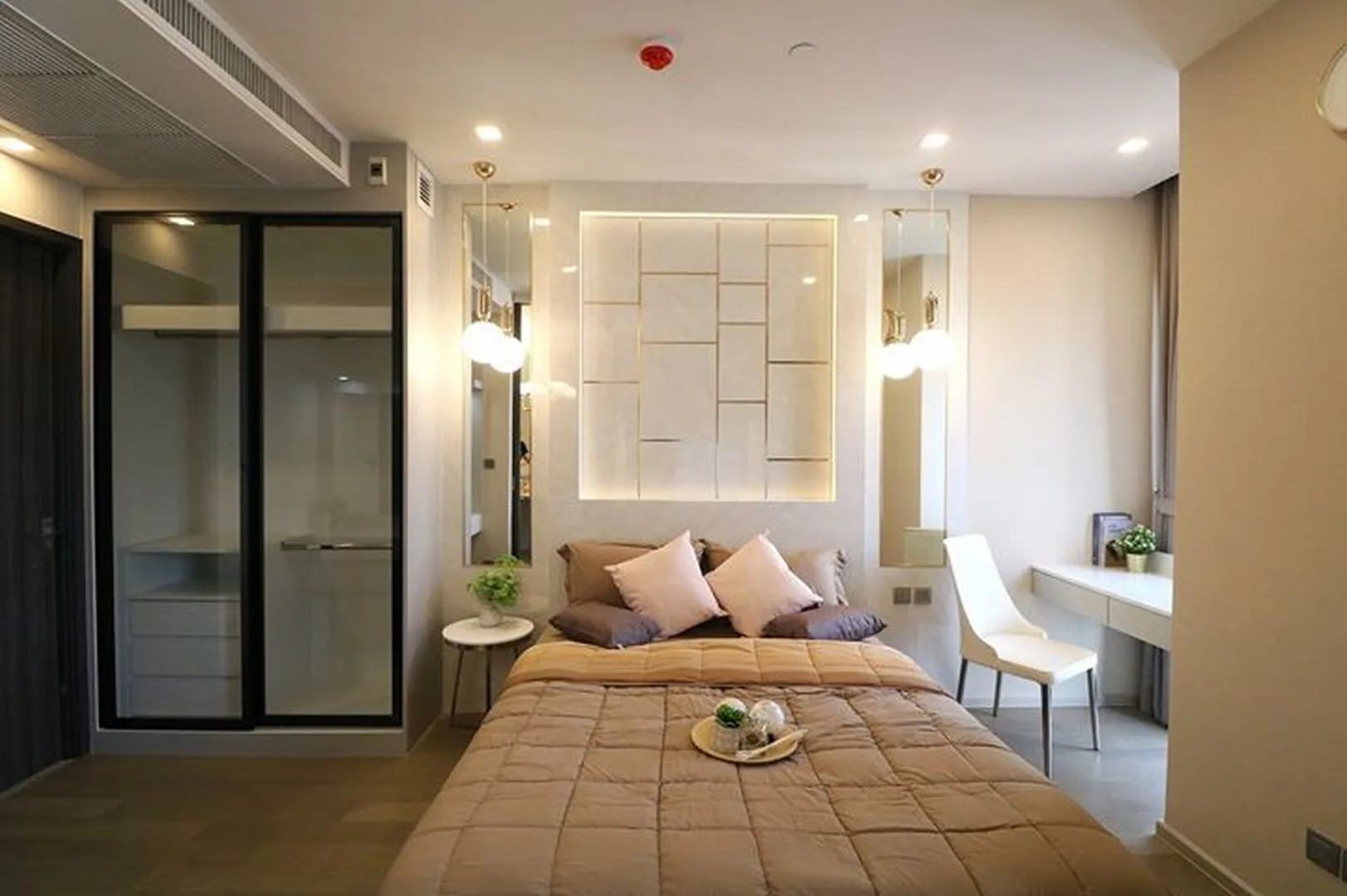 Property photos for Ashton Asoke
