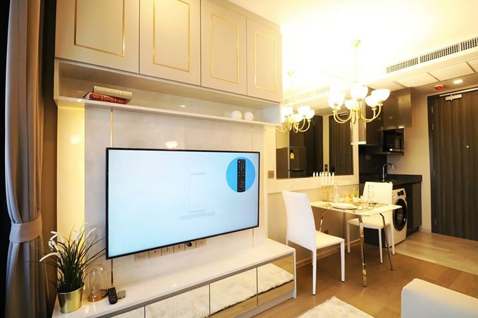 Property photos for Ashton Asoke