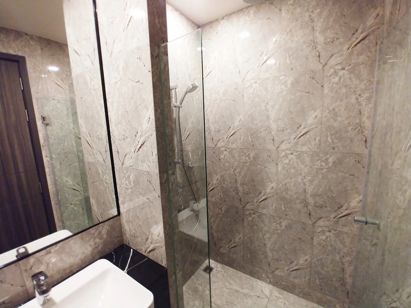 Property photos for Ashton Asoke