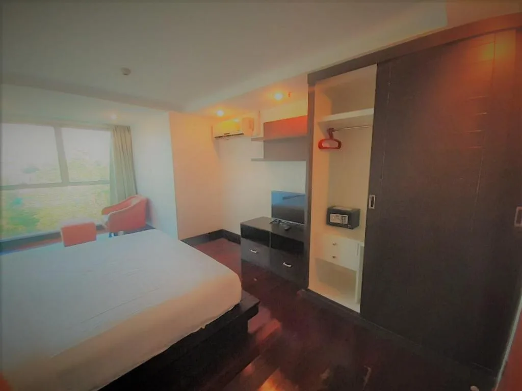 Property photos for Nice Residence Ekkamai 14