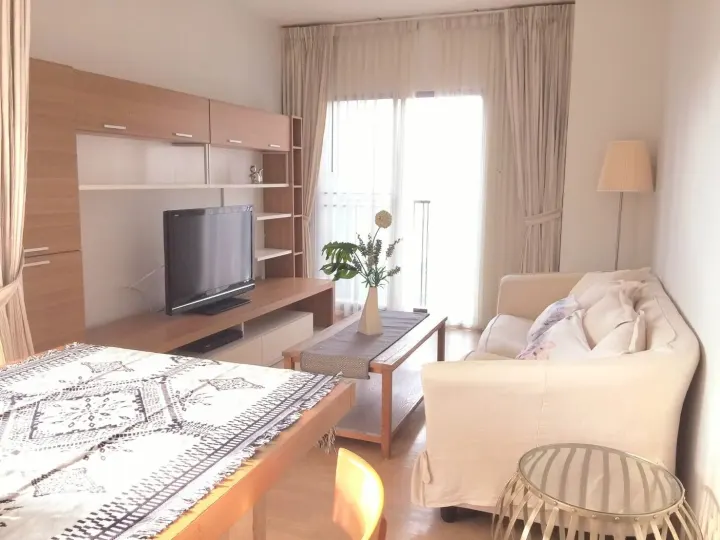 Property photos for Noble Refine