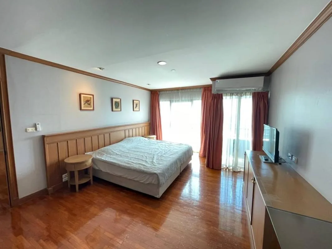 Property photos for Sathorn Gardens