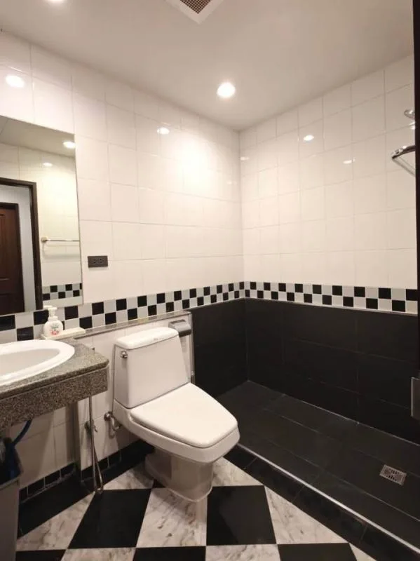 Property photos for Baan Pathumwan