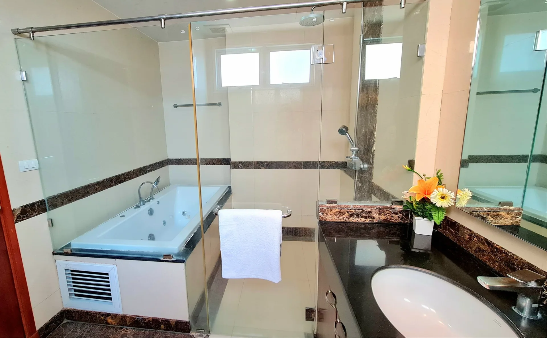 Property photos for Piyathip Place