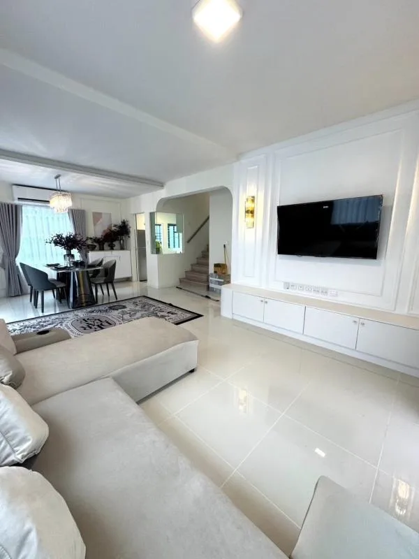 Property photos for Villaggio Srinakarin-bangna