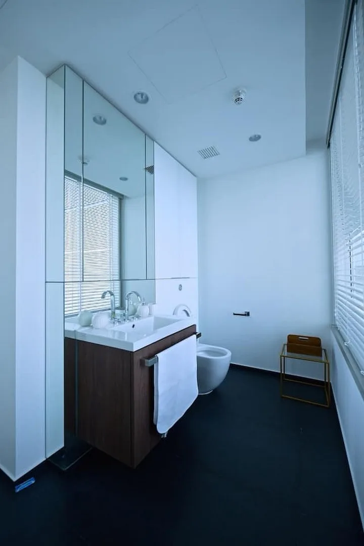 Property photos for 185 Rajadamri