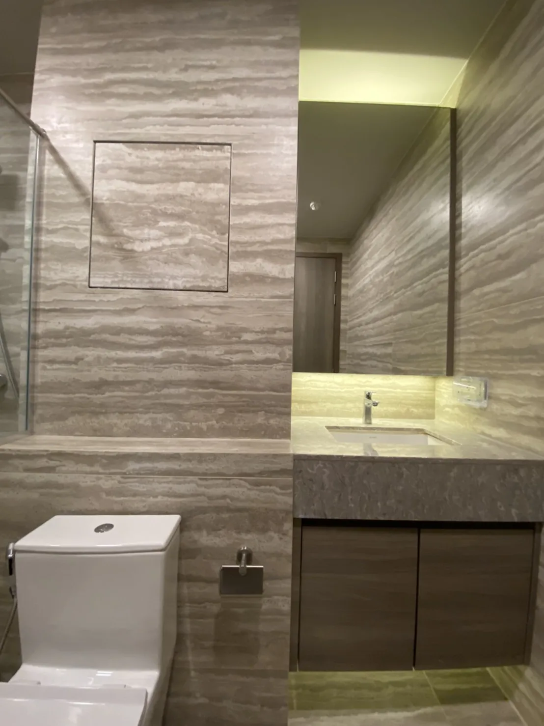 Property photos for Celes Asoke