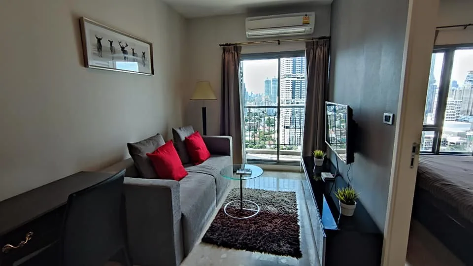 Property photos for The Crest Sukhumvit 34