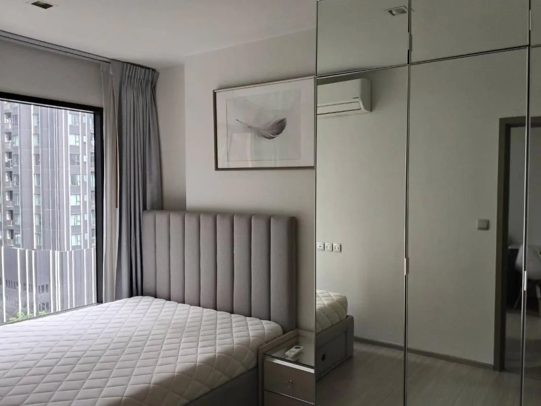 Property photos for Life Asoke Hype