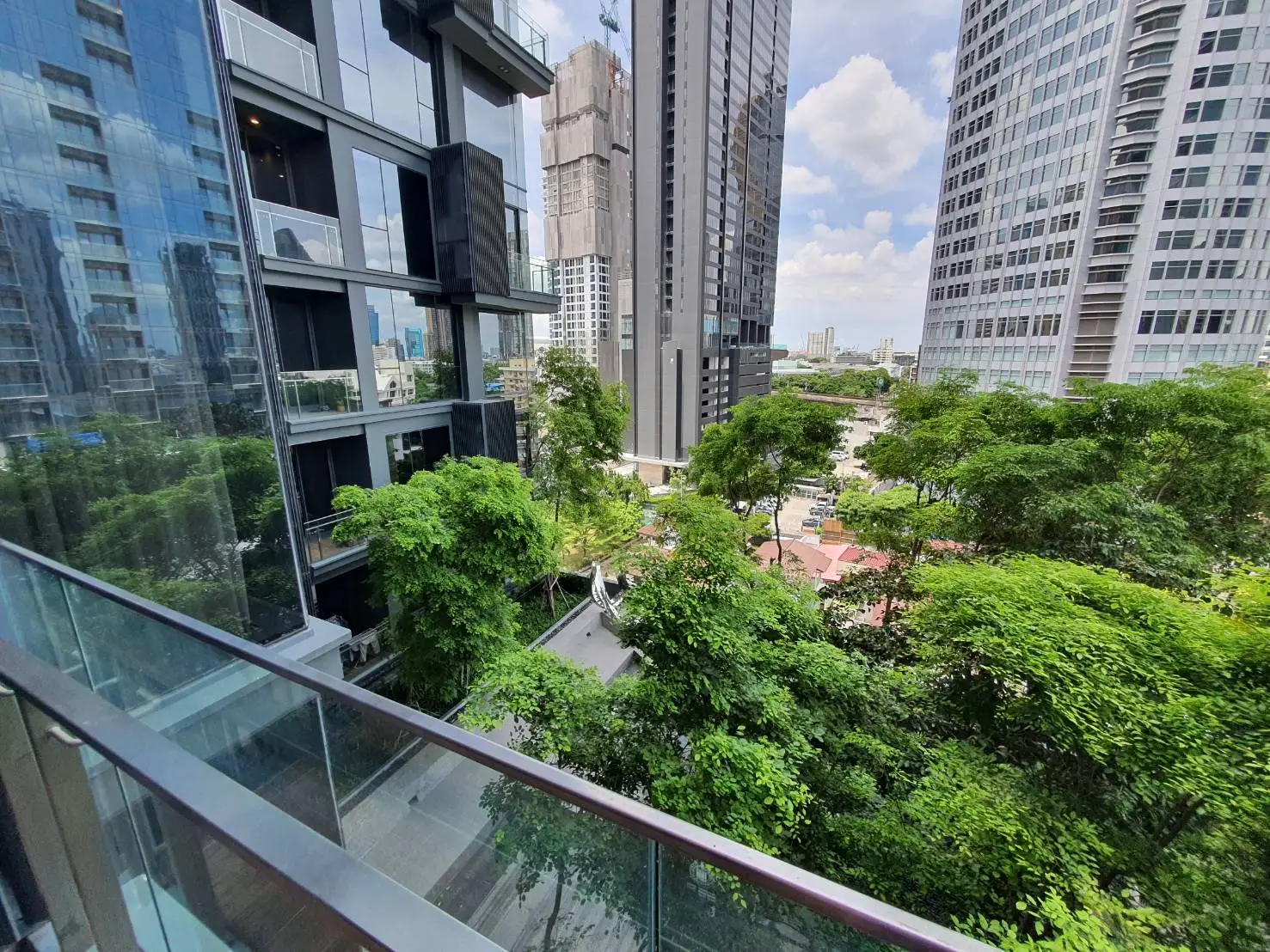 Property photos for Laviq Sukhumvit 57